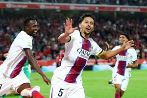 Trận đấu điên rồ của PSG