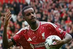 Tân binh 34,5 triệu bảng cứu Liverpool tại Ngoại hạng Anh