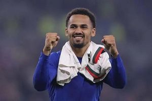 Tin chuyển nhượng 1.9: Man City chốt 'bom tấn', MU tăng tốc ngày cuối
