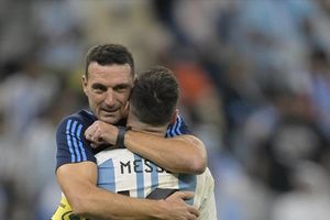 Ai có thể kế thừa áo số 10 của Messi và Argentina sẽ thay thế anh như thế nào?