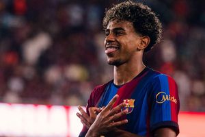 Yamal và Raphinha bùng nổ, Barca đại thắng '5 sao'