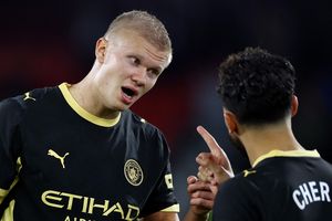 Man City tiêu 458 triệu bảng nhưng vẫn có một lỗ hổng