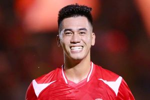Tiến Linh tỏa sáng, CA TP.HCM quật ngã Hà Nội FC