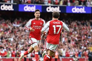 Trực tiếp Arsenal vs Chelsea 1-1 (Hết H1): Không vào!!! Cột dọc cứu thua Arsenal