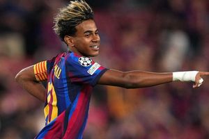 Lamine Yamal trở thành cầu thủ trẻ nhất được trao băng đội trưởng tại Barcelona