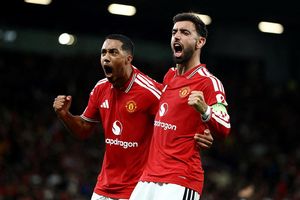 Man Utd thắng Sabah 4-0: Sức mạnh vượt trội, phối hợp 'thêu hoa dệt gấm'