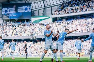 Man City độc chiếm ngôi đầu bảng, M.U lại suýt thua, Atletico hạ Real Madrid