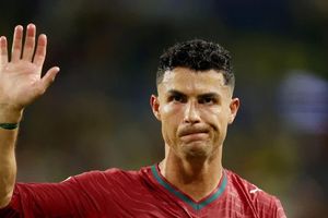 Ronaldo trắng tay tại Gala bóng đá Bồ Đào Nha