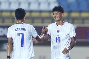 Thái Lan chạy đà cho trận gặp Việt Nam bằng chiến thắng 4-0