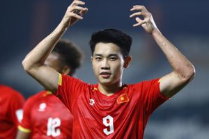 Việt Nam 1-0 Philippines: Đình Bắc tỏa sáng