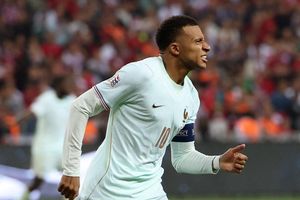Chấn thương của Mbappe gây lo lắng