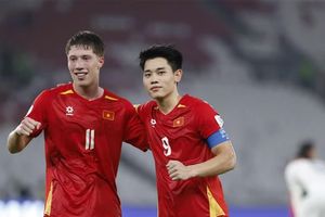 Lột xác hiệp 2, tuyển Việt Nam ngược dòng đánh bại Pakistan 4-2