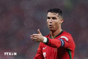 Ronaldo đặt điều kiện cứng rắn để trở lại đội tuyển Bồ Đào Nha