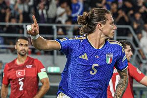 Italia tiếp đà hồi sinh, đánh bại Thổ Nhĩ Kỳ