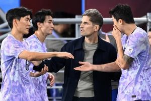 Đội tuyển Hàn Quốc rối ren trước thềm Asian Cup, ghế HLV Moreno thêm bấp bênh