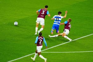 Tranh cãi dữ dội ở trận đấu của West Ham