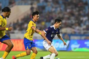 Hai Long tỏa sáng giúp Hà Nội vượt qua khủng hoảng ở V.League