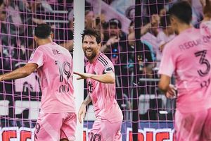 Messi bùng nổ cùng Suarez, Inter Miami giải cơn khát chiến thắng