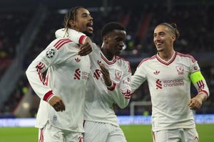 Barcola ghi hat-trick, Liverpool đại thắng 6-3