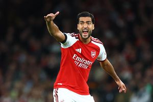 Chiếc ghế trống đã cứu mạng Mikel Merino