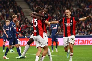 Juventus thoát hiểm, AC Milan đại thắng tại Europa League
