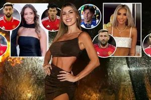 Vợ, bạn gái dàn sao Man Utd hủy tiệc vì Martinez
