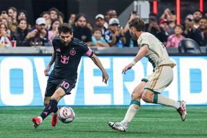 Messi tiếp tục thống trị MLS ở tuổi 39
