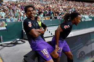 Barcelona đứng trước cơ hội xóa kỷ lục 58 năm của Real Madrid