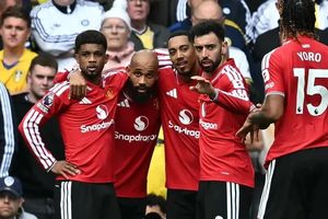 Man Utd lập kỷ lục buồn sau trận hòa Leeds