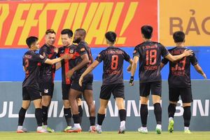 Vòng 4 V.League 2026/27: Ngôi đầu đổi chủ