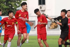 THPT Ngô Gia Tự - Hà Đông giành chiến thắng đầu tay ngọt ngào