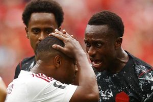 FIFA gây tranh cãi với án phạt vô lý cho Madibo