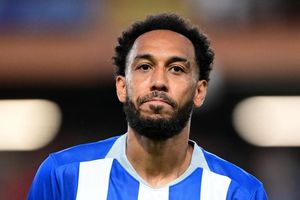Aubameyang chia tay đội tuyển trong cay đắng