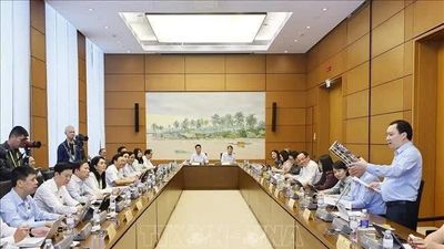 Kỳ họp thứ 2, Quốc hội khóa XVI: Cắt giảm khâu trung gian để thuốc và trang thiết bị y tế có mức giá hợp lý