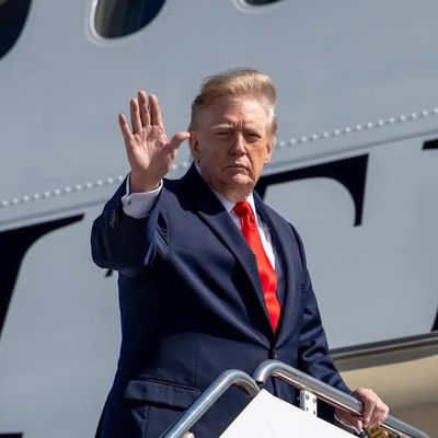 Ông Trump tuyên bố sắp thăm dò dầu khí và khoáng sản quy mô lớn tại Greenland