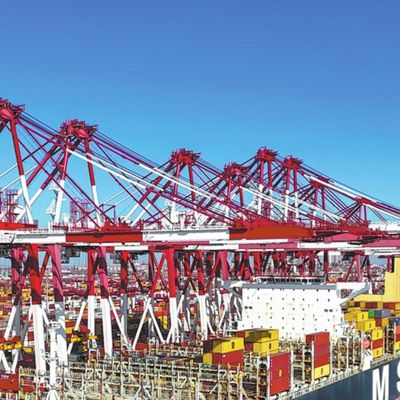 Xuất khẩu của Trung Quốc tăng tốc mạnh mẽ, thặng dư thương mại lập kỷ lục mới