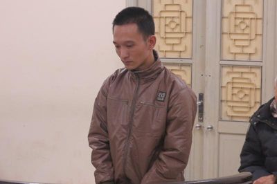 Chém bố vợ tử vong vì ủng hộ ly hôn