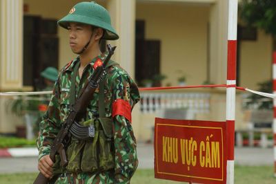 Mục kích lính công binh huấn luyện chống khủng bố