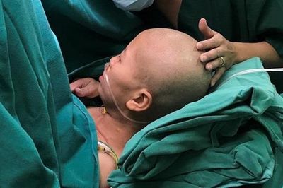 Người mẹ mắc ung thư nguy kịch, chưa được nhìn thấy con