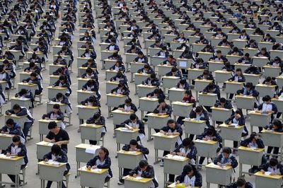 Triệt phá đường dây gian lận trước kỳ thi đại học khốc liệt nhất thế giới