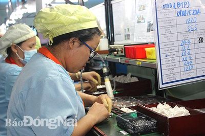 Thu hút đầu tư FDI: 'Vượt đích' từ giữa năm