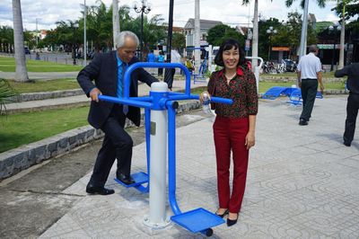 Đạ Tẻh: Gắn biển công trình chào mừng 90 năm thành lập Công đoàn Việt Nam