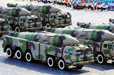 Mỹ rút khỏi Hiệp ước Lực lượng hạt nhân tầm trung: Dương đông kích tây