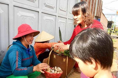 Mưu sinh mùa nấm mối