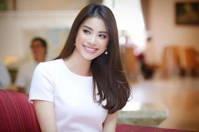 Phạm Hương tiếp tục bị 'bắt bẻ' chuyện viết tiếng Anh