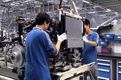 Hàng Trung Quốc bị Mỹ đánh thuế nặng, nhiều công ty châu Á hồi hương
