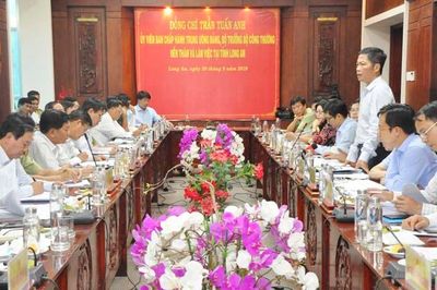 Bộ Công Thương đồng hành cùng Long An chặn nạn thuốc lá ngoại, đường cát lậu