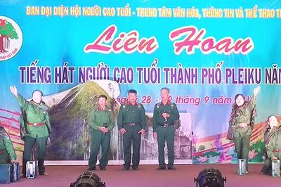 Pleiku: Liên hoan tiếng hát người cao tuổi