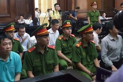 Vụ VN Pharma: Cựu Chủ tịch Nguyễn Minh Hùng lĩnh án 17 năm tù