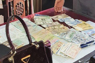 Khách đãng trí bỏ quên gần 70 triệu trên tàu hỏa
